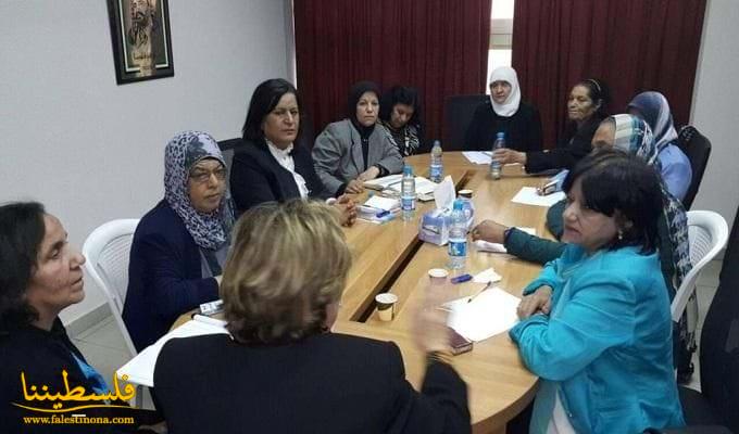 الهيئة الإدارية تجتمع برئيسة الاتحاد العام للمرأة الفلسطينية أم جهاد الوزير في بيروت