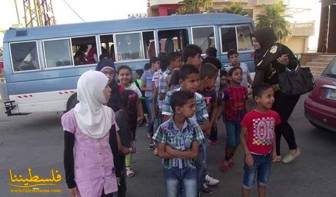 القيادي الفلسطيني جمال خليل بقيم حفل افطار  لـ 80 طفل في صور