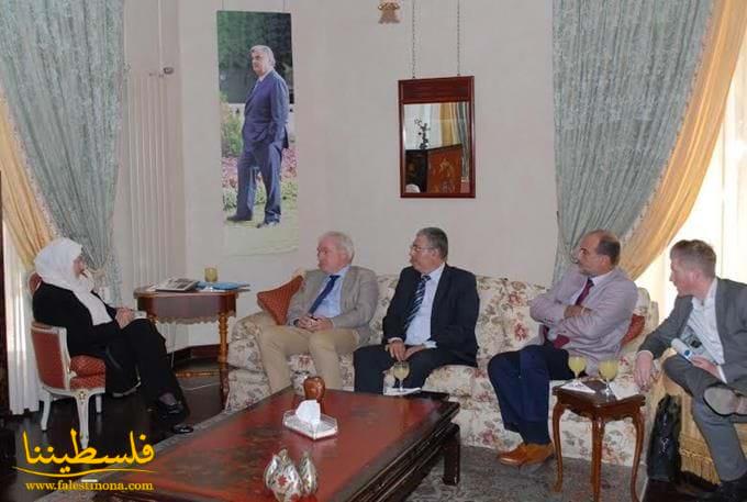 مدير عام الأونروا في لبنان يلتقي النائب بهية الحريري في مجليون