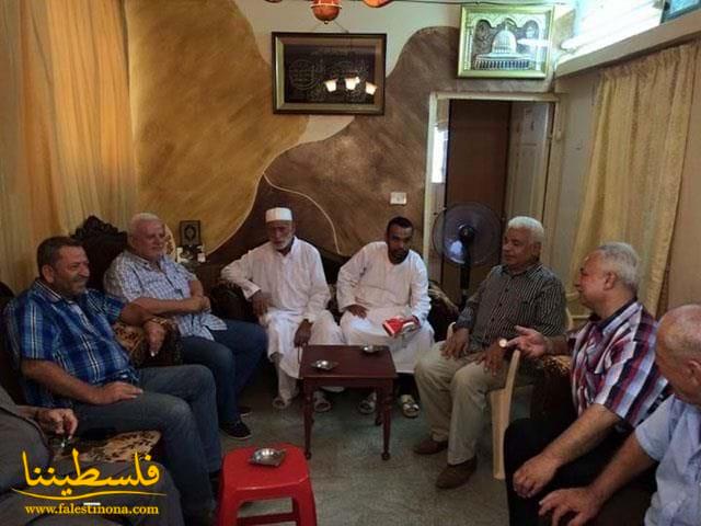 قيادات حركة "فتح" تزور حجاج مخيم المية ومية