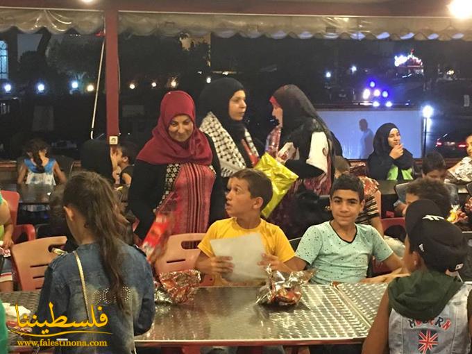 العمل اﻻجتماعي الفلسطيني يقيم إفطاراً لأطفال مخيم الرشيدية في مدينة صيدا