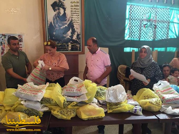 جمعية نسمات ومركز الوزة ومكتب المرأة يوزعون كسوة العيد لأطفال الشمال
