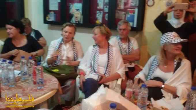لجنة فلسطين في النرويج تزور مخيَّم شاتيلا وتطَّلع على معاناة شعبنا