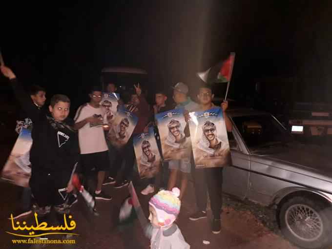 حركة "فتح" في تجمع الشَّبريحا تنظِّم مسيرة شموع في ذكرى استشهاد ياسر عرفات