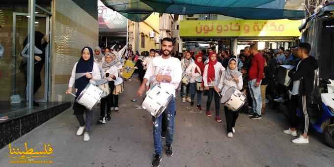 مسيرةٌ جماهيريةٌ لحركة "فتح" في مخيَّم البرج الشَّمالي إحياءً لذكرى الشَّهيد ياسر عرفات