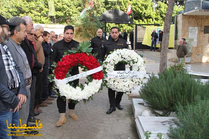 الحمد الله يضع إكليل زهور على النصب التذكاري لشهداء الثورة الفلسطينية في بيروت