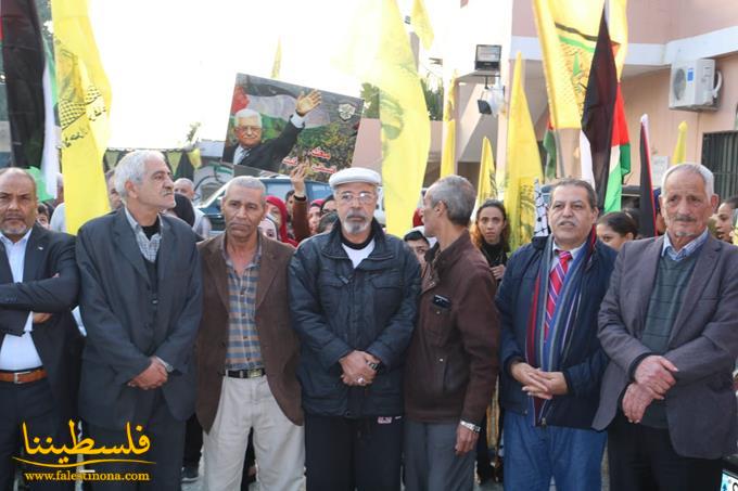 مسيرة مبايعة حاشدة للرئيس محمود عبّاس في مخيّم البرج الشمالي