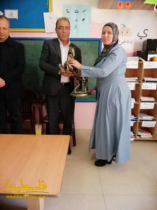 "فتح" تحتفي بيومَي المعلِّم والمرأة بتكريم ثُلّةٍ من المعلِّمين والأخوات في البقاع الأوسط