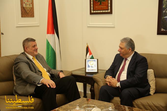 السفير دبور يبحث مع منسِّق الأمم المتحدة أوضاع اللاجئين الفلسطينيين في لبنان