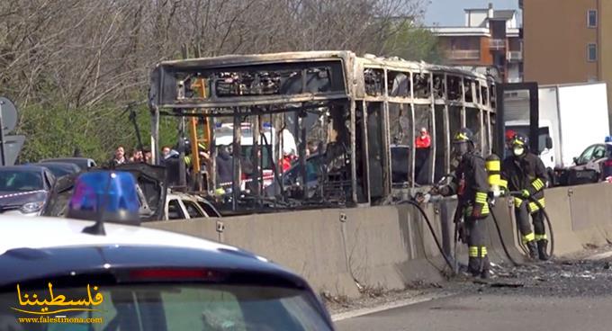إنقاذ 51 طالباً كاد سائق حافلتهم يحرقهم أحياء في إيطاليا