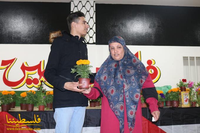 فرقة سراج العودة تكرِّم أمهات أعضاء الفرقة في مخيم البرج الشَّمالي