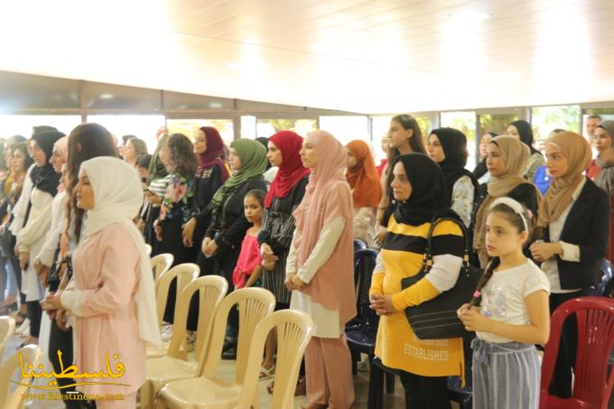 اللِّجان الشعبية لمخيمات صور وجامعة AUCE يكرمان الطلبة الفلسطينيين