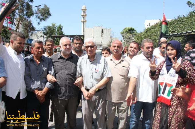 إضراب عام واعتصام في مخيّم عين الحلوة رفضًا لقرار وزير العمل اللبناني بحقِّ عُمّالنا الفلسطينيين