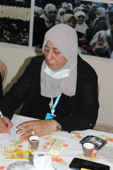 مكتبُ المرأة الحركيُّ في منطقةِ صيدا يُنظِّمُ ندوةً سياسيَّةً حاضر فيها أمينُ سرِّ حركةِ "فتح" – إقليم لبنان
