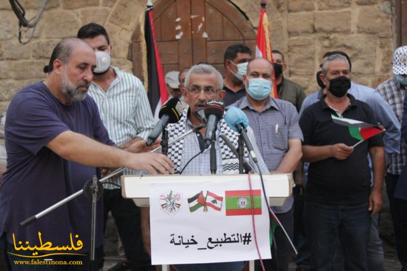 "فتح" والتنظيم الناصري في صيدا ينظّمان وقفةً تضامنيةً مع القضية الفلسطينية ورفضًا للتطبيع