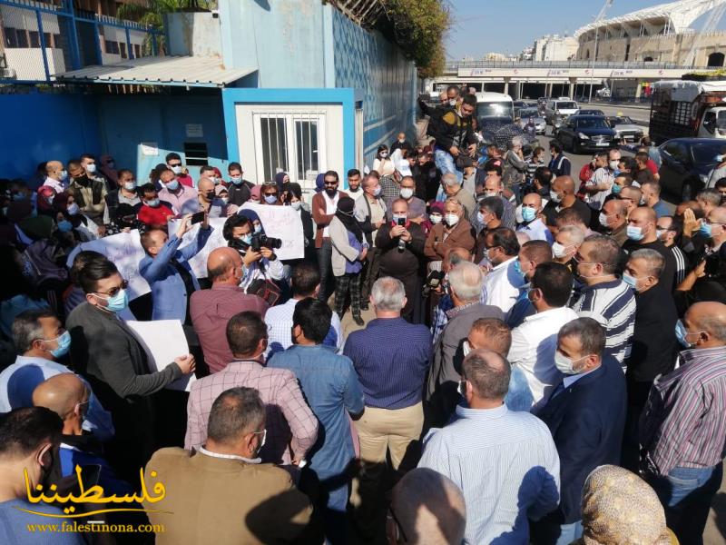 اعتصام مطلبي لاتحاد العاملين في لبنان أمام مكتب "الأونروا" الرئيس في بيروت