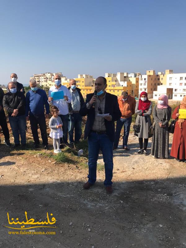 اتحاد العاملين في لبنان ينظم اعتصامًا في نهر البارد رفضًا لتقليص خدمات الأونروا