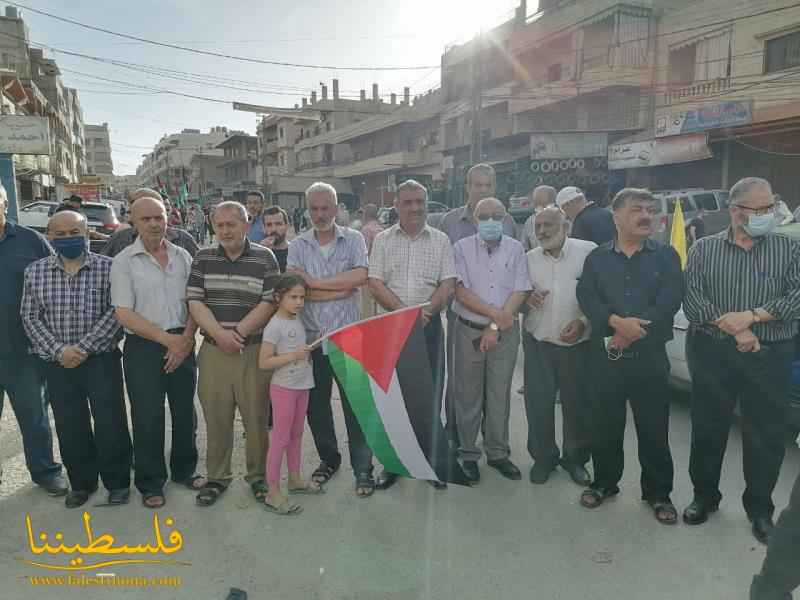 وقفةٌ جماهيريةٌ في مخيّم نهر البارد تضامنًا مع أهلنا في القدس وغزّة والضفة وإحياءً لذكرى النكبة