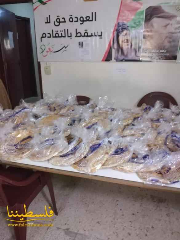 اللجنة الشعبية في إقليم الخروب توزّع ربطات خبز على العائلات المتعفّفة
