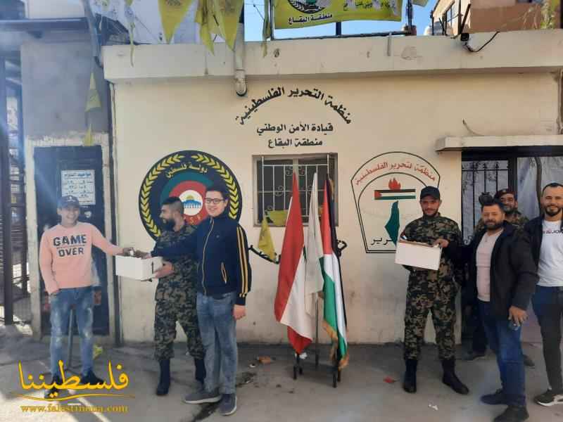 قوات الأمن الوطني الفلسطيني في البقاع تُحيي يوم الشهيد الفلسطيني بتوزيع المعمول على المارّة