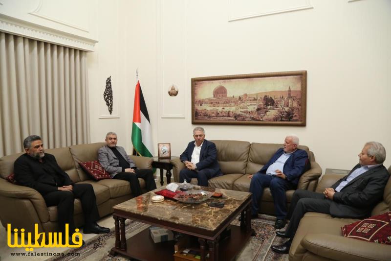 السَّفير دبور يلتقي وزير العمل اللُّبناني مصطفى بيرم