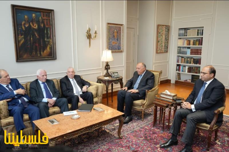 وفد "فتح" يطلع وزير خارجية مصر على الأوضاع الإنسانية والسياسية...