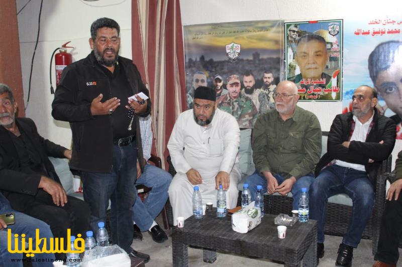 لقاء تسامح بين عائلتي محمد وعبدالله في مخيم الرشيدية