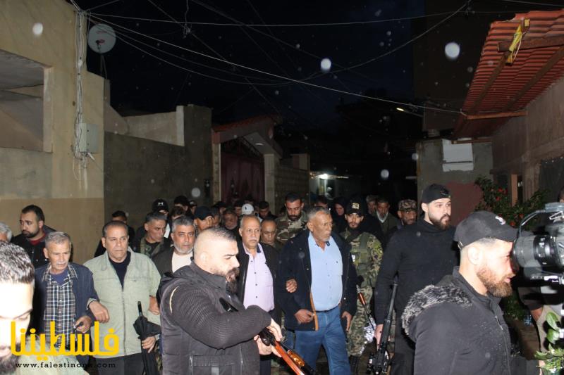 حركة "فتح" وفصائل المنظمة تكلل أضرحة الشهداء في منطقة صور وشعبها التنظيمية بالزهور