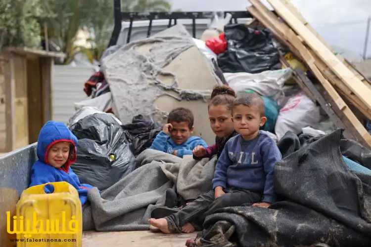 شبح العطش يطارد النازحين إلى دير البلح والمواصي في غزة
