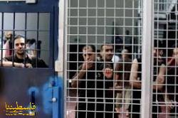 الأسرى الإداريون يشرعون الخميس بإضراب مفتوح عن الطعام