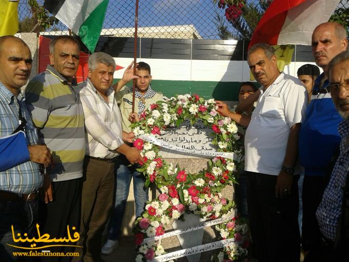 وفدٌ من الفصائل والأحزاب الفلسطينية واللبنانية يكلّل أضرحة الشهداء في مقبرة سبلين