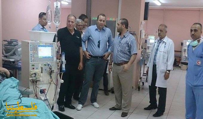 مدير جمعية الهلال الأحمر الفلسطيني يرافقه الوفد القادم من فلسطين في زيارة لمستشفى الهمشري في صيدا