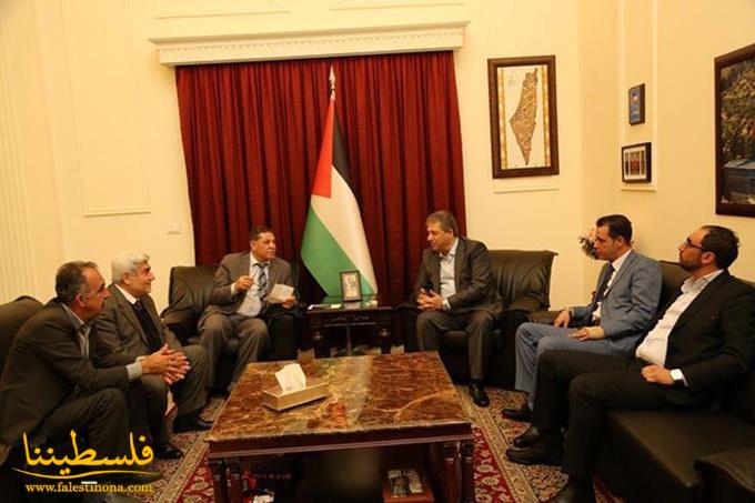السفير دبور يستقبل رابطة أطباء الأسنان الفلسطينيين