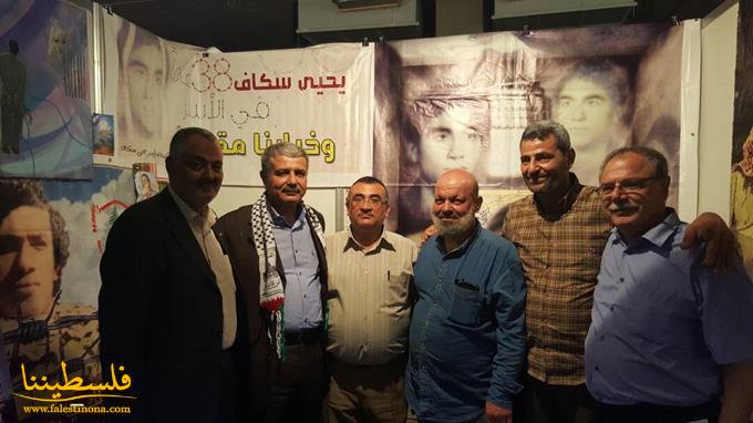 قشمر يجول في معرض طرابلس الدولي للكتاب