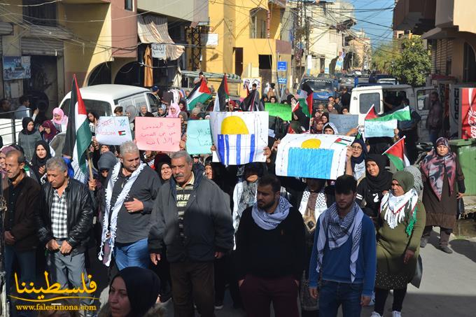 مسيرة لمؤسسات المجتمع المحلي في مخيم الرشيدية تنديدا بقرار ترامب بنقل السفارة الاسرائيلية الى القدس