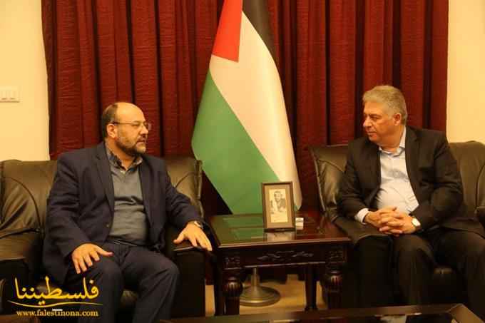 دبور يلتقي ممثل "حماس" في لبنان علي بركة