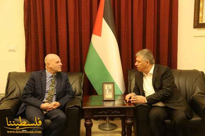 السفير دبور يُناقش قضايا وهموم شعبنا الفلسطيني مع عددٍ من الوفود والشخصيات