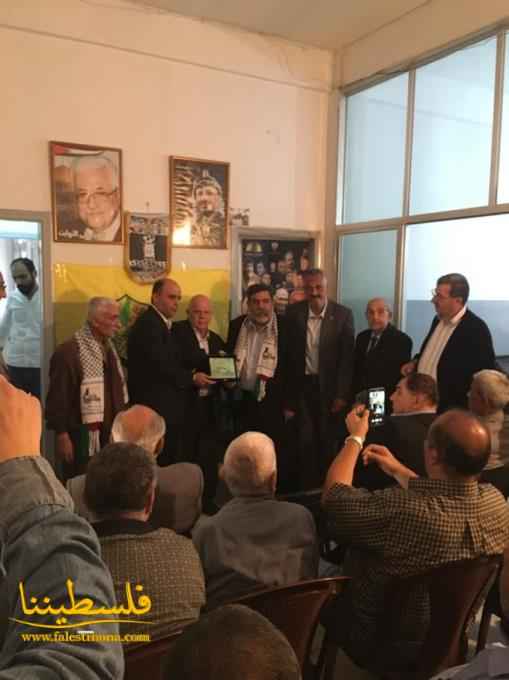 حركة "فتح" - شعبة طرابلس تُنظِّم حفلاً تكريميًّا لثُلة من العُمّال الفلسطينيين