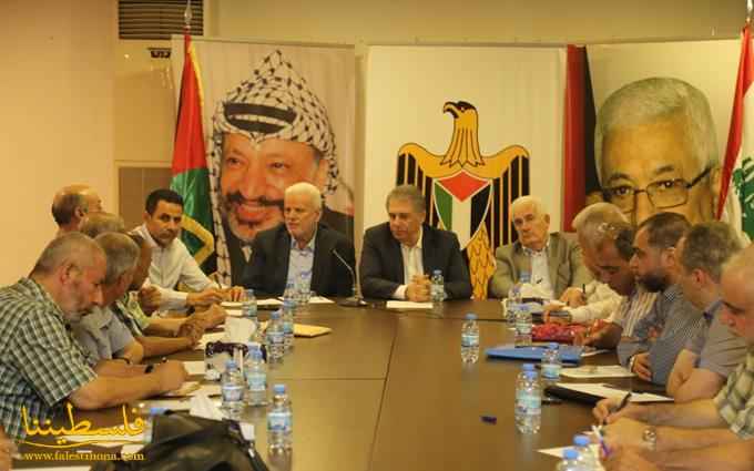 السفير دبور وأبو العردات يلتقيان قيادة حركة "فتح" - إقليم لبنان وأمناء سر مناطقها التنظيميّة