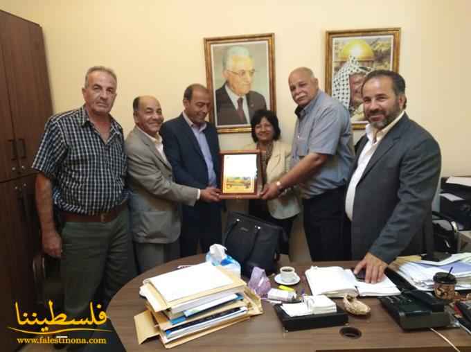 لجنة العلاقات العامة لحركة "فتح" تكرّم أبو العردات وجبريل وأبو عفش