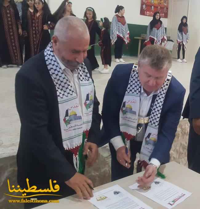 توقيع اتفاقية توأمة بين مخيَّم البداوي ومدينة لينجين النرويجية
