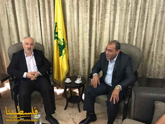 وفدٌ من حركة "فتح" يزور حزب الله معزياً بوفاة والدة القائد عماد مغنية
