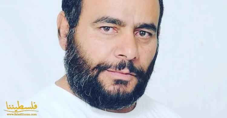الأسير محمد أبو فنونة يعلق إضرابه عن الطعام