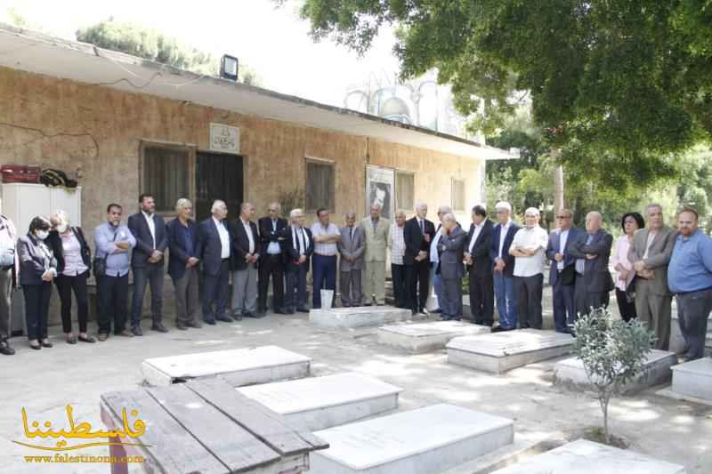 في ذكرى النَّكبة: أكاليل ورد ووقفة تحية لشُّهداء الثورة وفاءً من أعضاء المجلس الوطني الفلسطيني في لبنان
