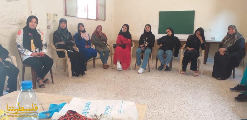 ندوة عن "وعد بلفور" لمكتب المرأة الحركي في مخيم الرشيدية