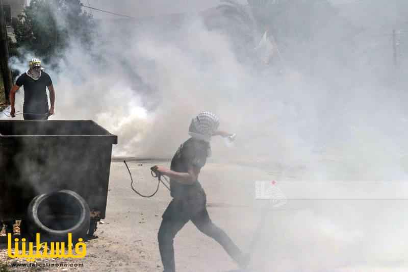 انتهاكات الاحتلال: إصابات واعتقالات واستمرار حصار أريحا ومحاول...