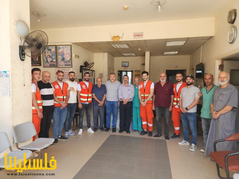 حركة "فتح" تزور مركز الهلال الأحمر الفلسطيني وفريق الإسعاف وال...