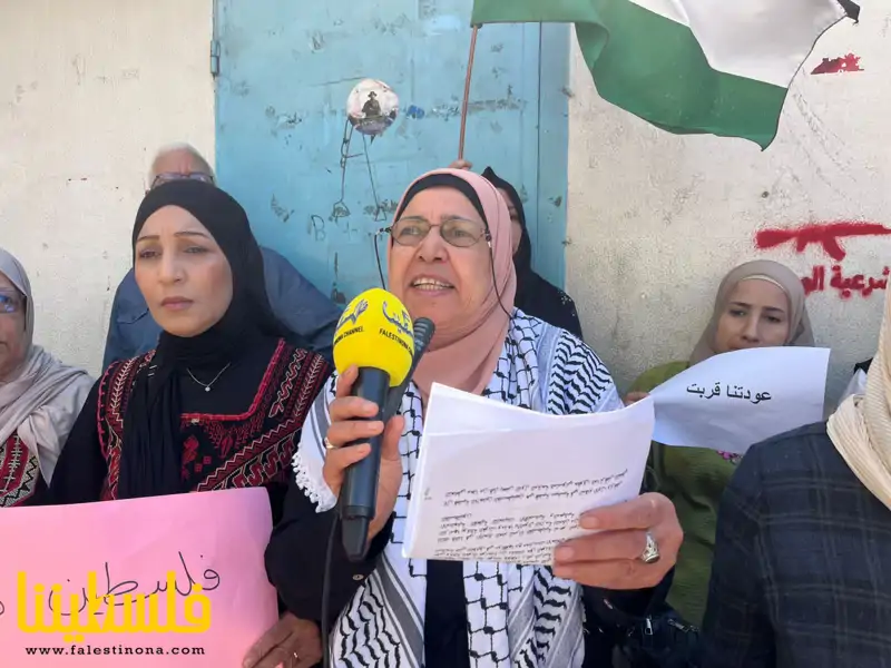 الاتحاد العام للمرأة الفلسطينية ينظم وقفةً تضامنيةً في مخيم ال...