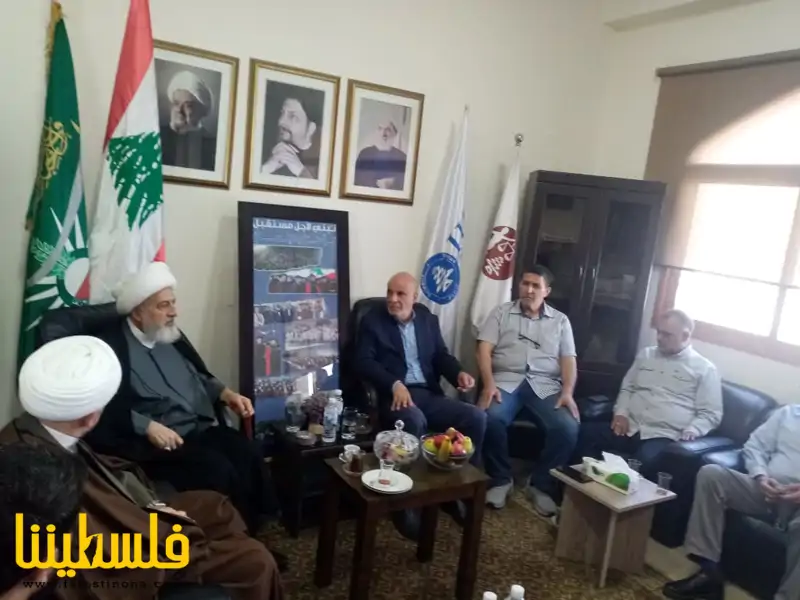 حركة "فتح" تشارك في لقاء مع العلامة الشيخ علي الخطيب في الجامع...