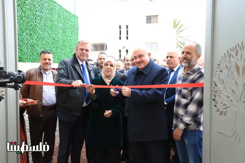 حجاوي يفتتح حديقة عامة لتجمع جنوب غرب رام الله ومركزًا لخدمات الجمهور في بيت عور التحتا